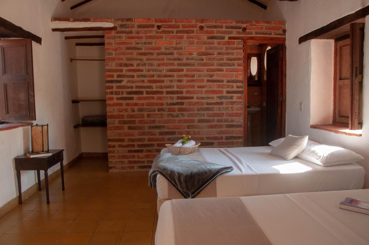 La Juanita Hostel בריצ'ארה מראה חיצוני תמונה